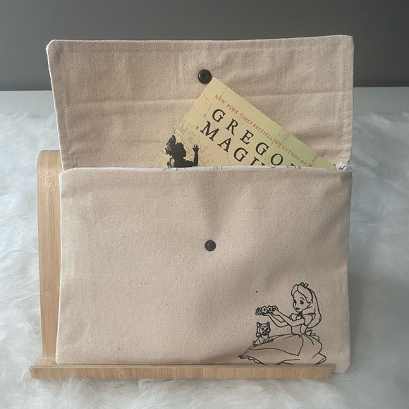 Cheshire Cat Book Sleeve - Picture 3 of 6